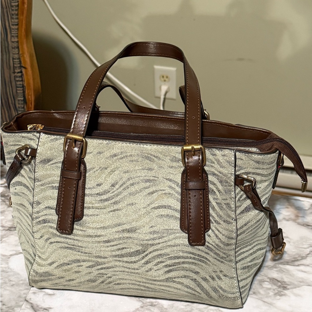 Gray and Brown Satchel with Structured Design and Leather Handles - Picture 3 of 9